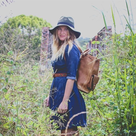 Meet your Posher, Cherie - Picture 2 of 2